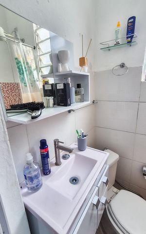 Casa à venda com 226m², 4 quartos e 2 vagasEdícula - Banheiro
