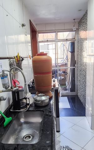 Casa à venda com 226m², 4 quartos e 2 vagasCozinha 