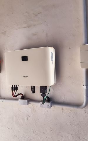 Casa à venda com 226m², 4 quartos e 2 vagasUsina Fotovoltaica 