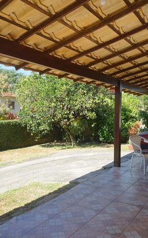 Casa à venda com 100m², 3 quartos e 2 vagasVaranda