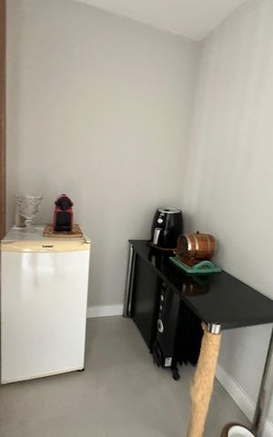 Apartamento à venda com 87m², 2 quartos e 2 vagas Apartamento à venda com 87m², 2 quartos e 2 vagasEscritório