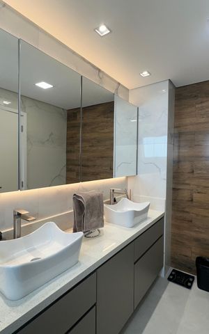 Apartamento à venda com 87m², 2 quartos e 2 vagas Apartamento à venda com 87m², 2 quartos e 2 vagasBanheiro da Suíte 2