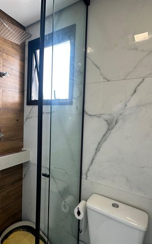 Apartamento à venda com 87m², 2 quartos e 2 vagas Apartamento à venda com 87m², 2 quartos e 2 vagasBanheiro da Suíte 1
