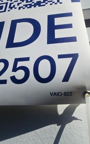 Casa à venda com 159m², 2 quartos e 4 vagas Casa à venda com 159m², 2 quartos e 4 vagasFachada - plaquinha
