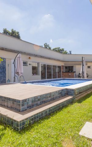 Casa à venda com 500m², 3 quartos e 3 vagasPiscina