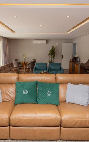 Casa à venda com 500m², 3 quartos e 3 vagasSala
