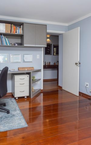 Casa à venda com 500m², 3 quartos e 3 vagasEscritório