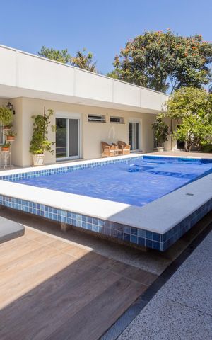 Casa à venda com 500m², 3 quartos e 3 vagasPiscina