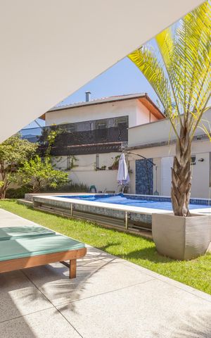Casa à venda com 500m², 3 quartos e 3 vagasPiscina