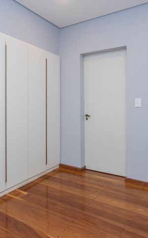 Casa à venda com 500m², 3 quartos e 3 vagasCorredor das Suítes