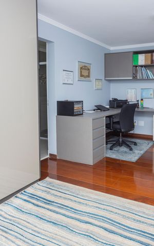 Casa à venda com 500m², 3 quartos e 3 vagasEscritório