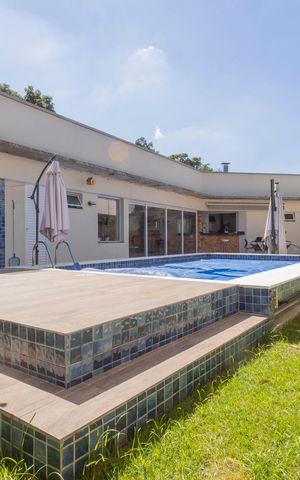 Casa à venda com 500m², 3 quartos e 3 vagasPiscina