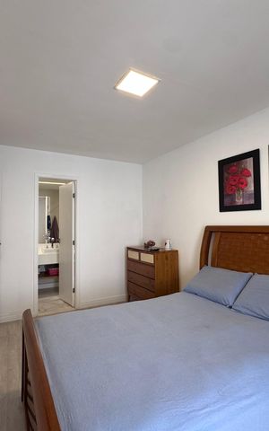 Apartamento à venda com 71m², 2 quartos e 1 vaga Apartamento à venda com 71m², 2 quartos e 1 vagaSuíte