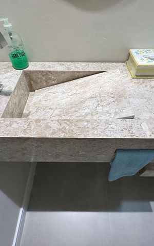 Apartamento à venda com 71m², 2 quartos e 1 vaga Apartamento à venda com 71m², 2 quartos e 1 vagaLavabo