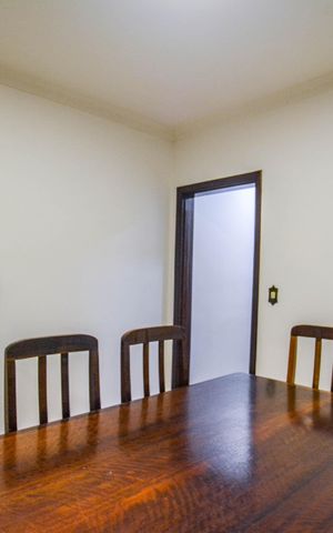 Casa à venda com 135m², 3 quartos e 2 vagas Casa à venda com 135m², 3 quartos e 2 vagasCopa