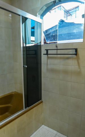 Casa à venda com 135m², 3 quartos e 2 vagas Casa à venda com 135m², 3 quartos e 2 vagasBanheiro Social