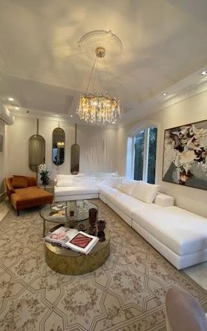 Casa à venda com 860m², 4 quartos e 6 vagas