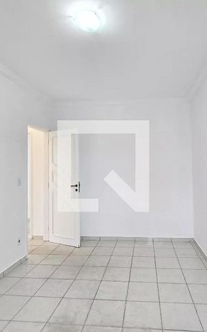 Apartamento para alugar com 85m², 2 quartos e 1 vaga Apartamento para alugar com 85m², 2 quartos e 1 vagaQuarto