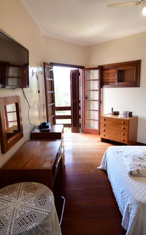 Casa de condomínio à venda com 381m², 4 quartos e 4 vagasQuarto 4 - Suíte