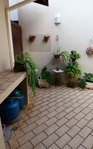 Casa de condomínio à venda com 381m², 4 quartos e 4 vagasÁrea de Serviço
