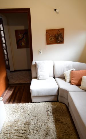 Casa de condomínio à venda com 381m², 4 quartos e 4 vagasSala de TV