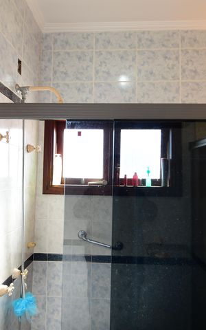 Casa de condomínio à venda com 381m², 4 quartos e 4 vagasBanheiro Social