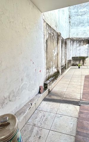 Casa à venda com 162m², 3 quartos e 2 vagas Casa à venda com 162m², 3 quartos e 2 vagasÁrea de Serviço