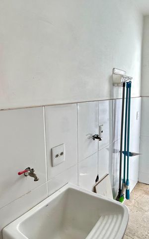 Casa à venda com 162m², 3 quartos e 2 vagas Casa à venda com 162m², 3 quartos e 2 vagasÁrea de Serviço