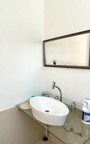 Casa à venda com 162m², 3 quartos e 2 vagas Casa à venda com 162m², 3 quartos e 2 vagasBanheiro da Suíte 3