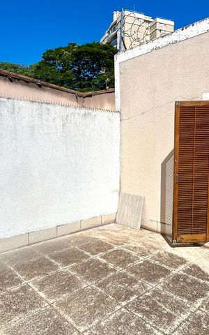 Casa à venda com 162m², 3 quartos e 2 vagas Casa à venda com 162m², 3 quartos e 2 vagasVaranda da Suíte 3