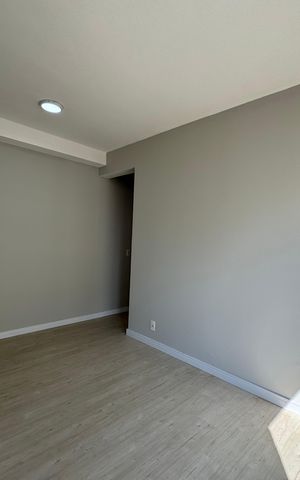 Apartamento à venda com 44m², 2 quartos e 1 vaga Apartamento à venda com 44m², 2 quartos e 1 vagaSala