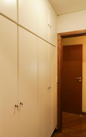 Apartamento para alugar com 365m², 5 quartos e 4 vagas Apartamento para alugar com 365m², 5 quartos e 4 vagasÁrea de Serviço