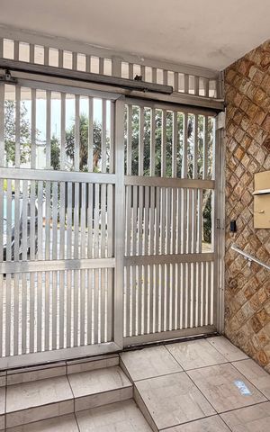 Apartamento à venda com 60m², 3 quartos e 1 vaga Apartamento à venda com 60m², 3 quartos e 1 vagaEntrada