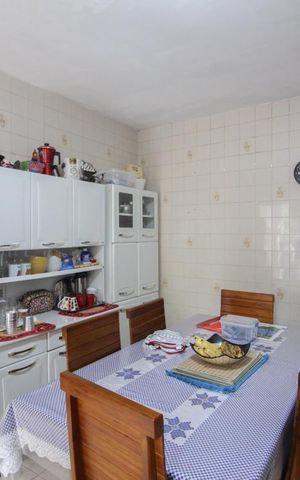 Casa à venda com 360m², 2 quartos e 4 vagas Casa à venda com 360m², 2 quartos e 4 vagasCozinha