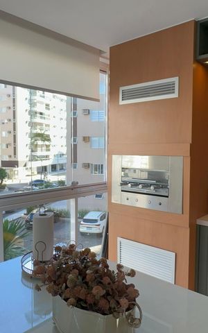 Apartamento à venda com 83m², 2 quartos e 1 vagaVaranda