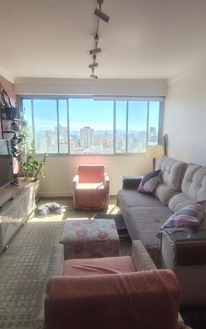 Apartamento à venda com 120m², 3 quartos e 1 vaga Apartamento à venda com 120m², 3 quartos e 1 vagaSala