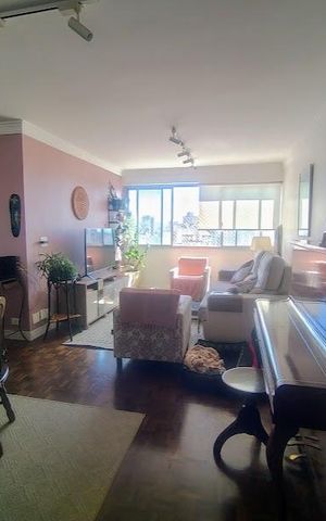 Apartamento à venda com 120m², 3 quartos e 1 vaga Apartamento à venda com 120m², 3 quartos e 1 vagaSala