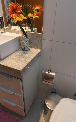 Apartamento para alugar com 73m², 2 quartos e 2 vagasBanheiro Social