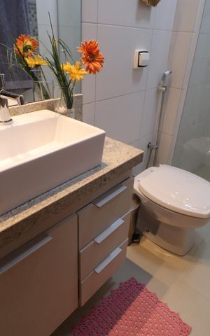 Apartamento para alugar com 73m², 2 quartos e 2 vagasBanheiro Social