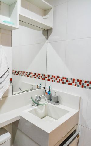 Apartamento à venda com 52m², 2 quartos e 1 vaga Apartamento à venda com 52m², 2 quartos e 1 vagaBanheiro