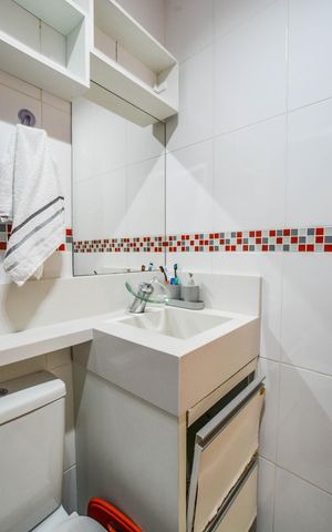 Apartamento à venda com 52m², 2 quartos e 1 vaga Apartamento à venda com 52m², 2 quartos e 1 vagaBanheiro
