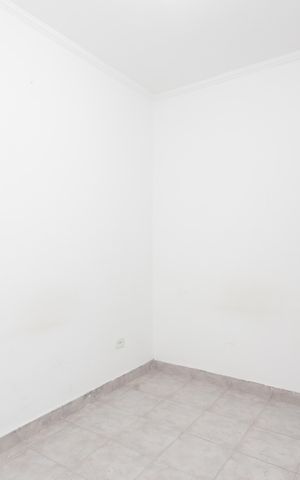 Casa à venda com 200m², 3 quartos e 2 vagas Casa à venda com 200m², 3 quartos e 2 vagasSuíte 3
