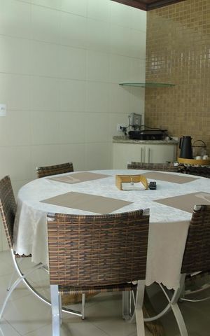 Casa à venda com 460m², 6 quartos e 4 vagasCopa/Cozinha 