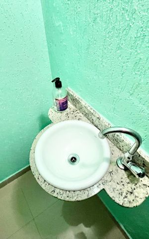 Casa de condomínio à venda com 128m², 3 quartos e 2 vagas Casa de condomínio à venda com 128m², 3 quartos e 2 vagasLavabo