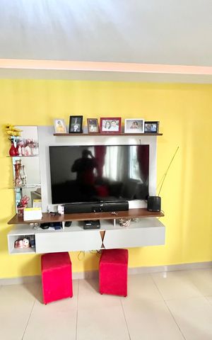 Casa de condomínio à venda com 128m², 3 quartos e 2 vagas Casa de condomínio à venda com 128m², 3 quartos e 2 vagasSala