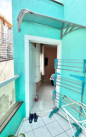 Casa de condomínio à venda com 128m², 3 quartos e 2 vagas Casa de condomínio à venda com 128m², 3 quartos e 2 vagasQuarto 3 Varanda