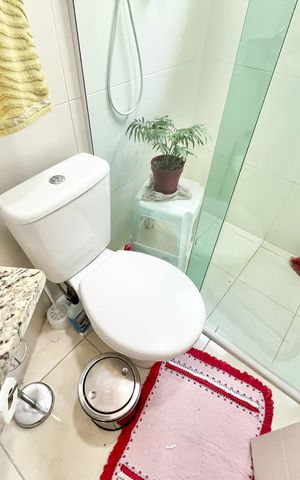 Casa de condomínio à venda com 128m², 3 quartos e 2 vagas Casa de condomínio à venda com 128m², 3 quartos e 2 vagasBanheiro
