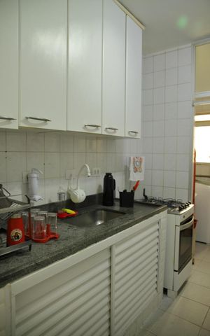Apartamento à venda com 70m², 3 quartos e 2 vagasCozinha 