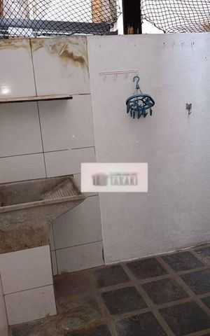 Casa à venda com 100m², 2 quartos e 2 vagas