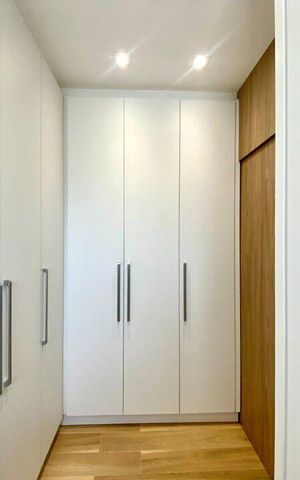 Casa à venda com 283m², 3 quartos e 4 vagas